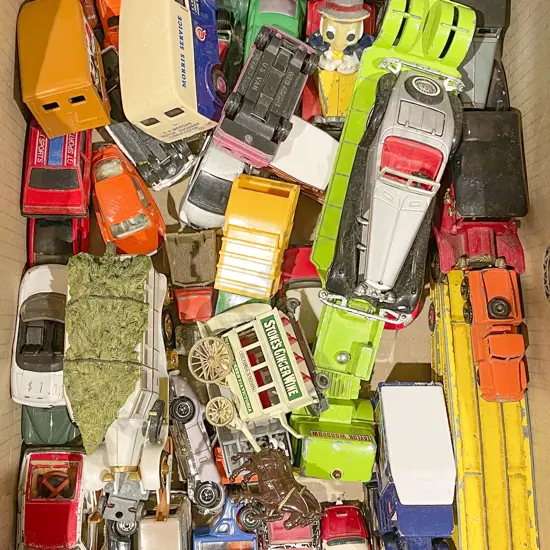 Box of Assorted Matchbox Models