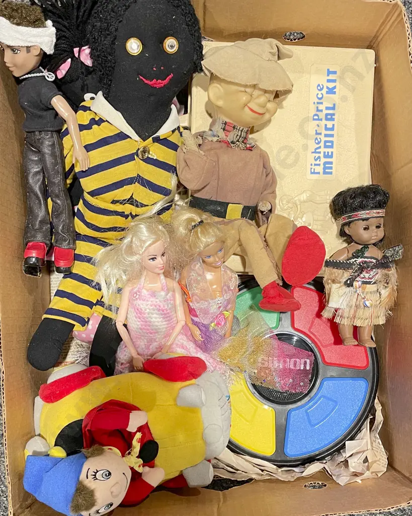 Box of Assorted Toys Including Simon Image 1++
