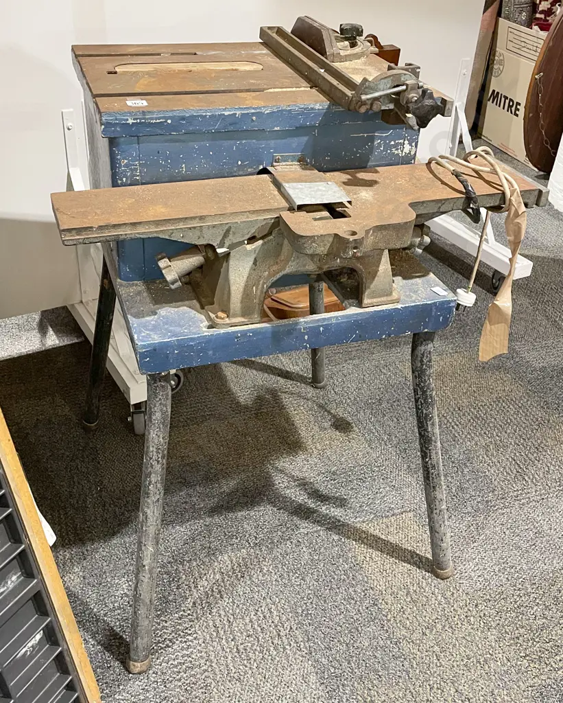 Dyco Bench Saw/Planer Image 1++