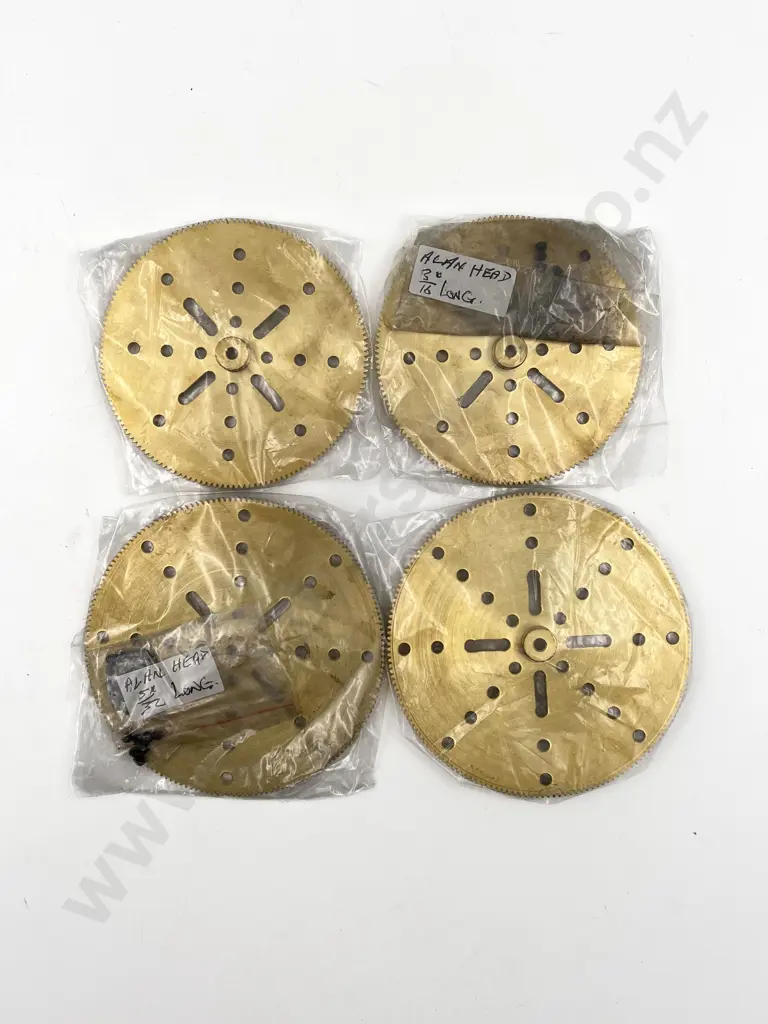 Four Meccano Brass Bush Wheels Image 1++