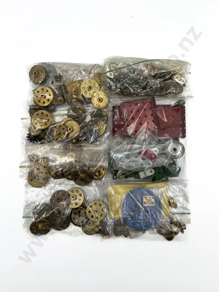 Qty Meccano Assorted and Gears Image 1++