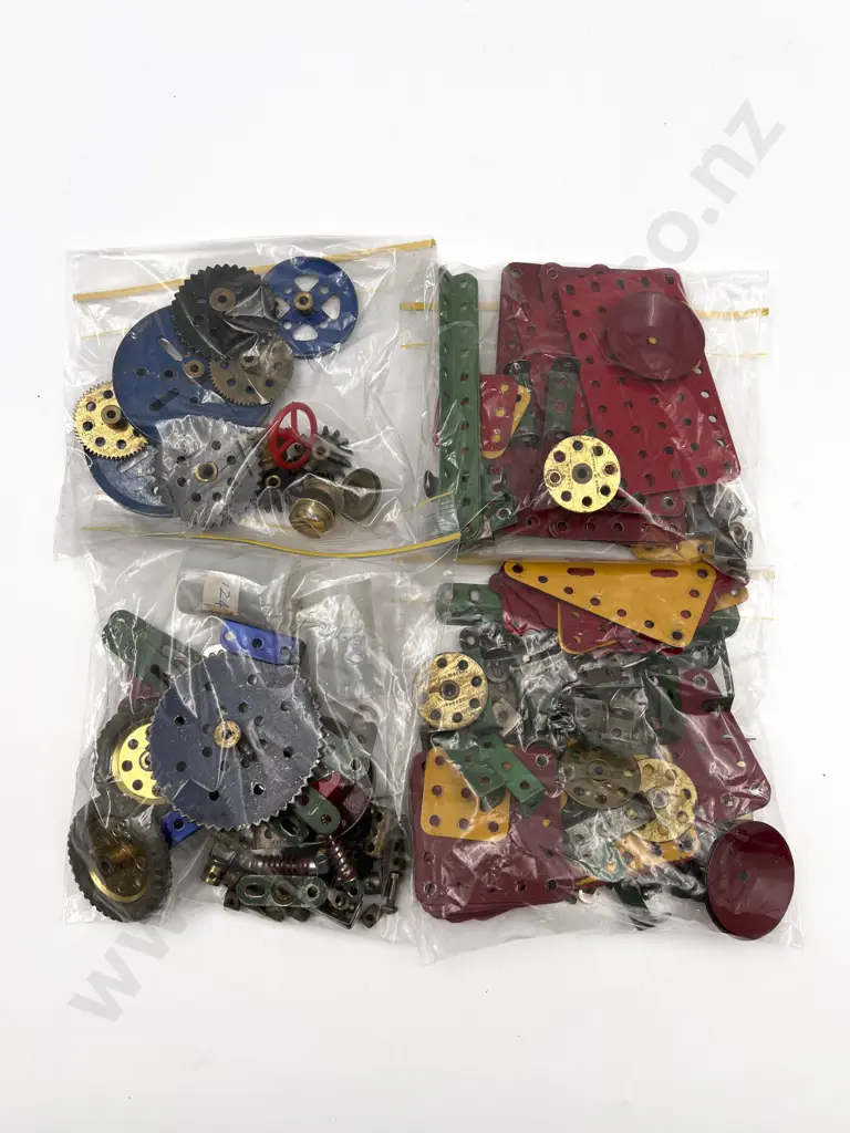 Qty Meccano Assorted Gears Plates with Nuts and Bolts Image 1++