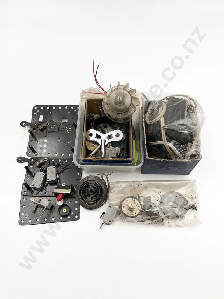 Meccano Clockwork Motor and Other Parts Switches Image 1++