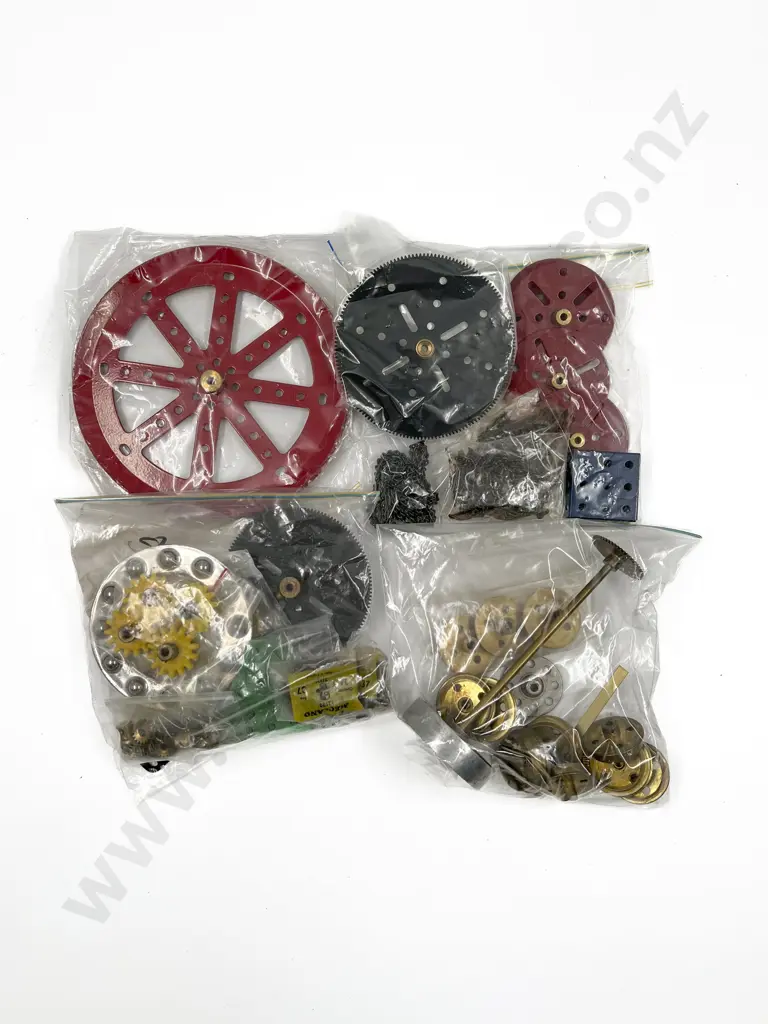 Meccano Various Parts Image 1++