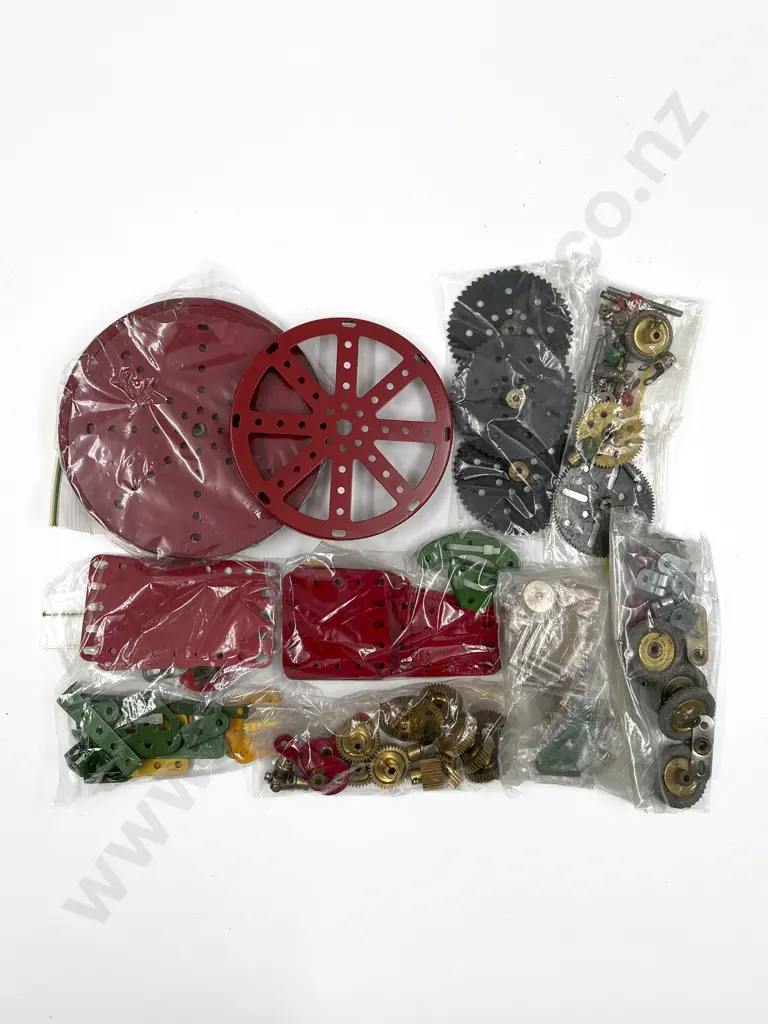 Meccano Various Parts Image 1++