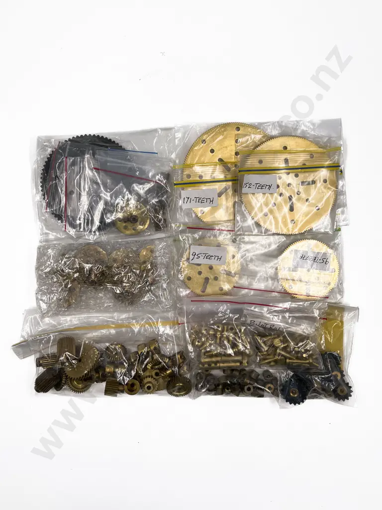 Qty Meccano Brass Gears and Gear Wheels Image 1++