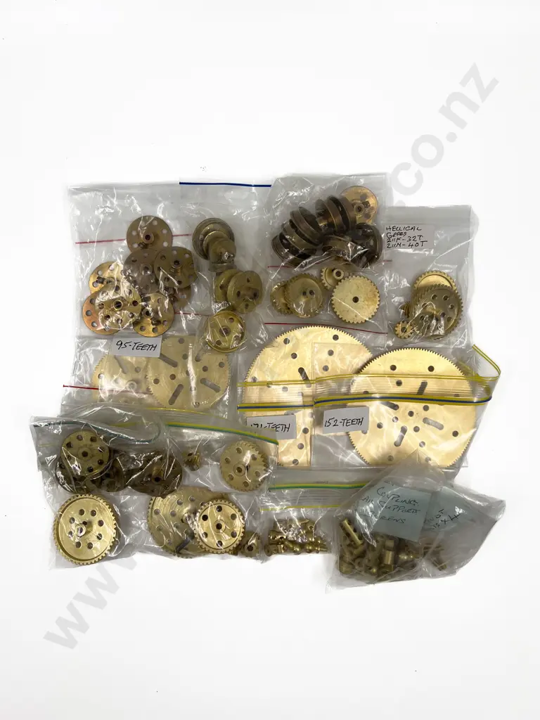 Qty Meccano Brass Gears and Gear Wheels Image 1++