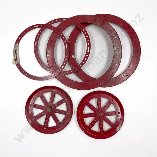 Meccano Pair Flange Rings 25cm with Pulleys Strips and Plates in red