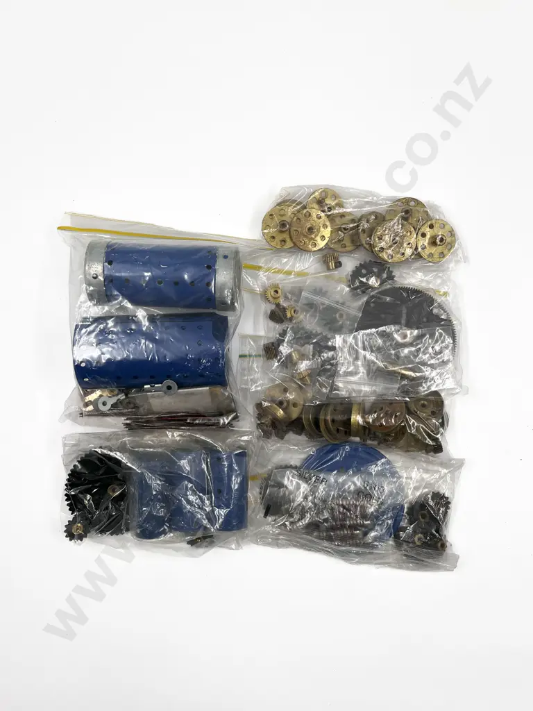 Meccano Two Flange Rings 25cm with Gears and Assorted in blue Image 1++