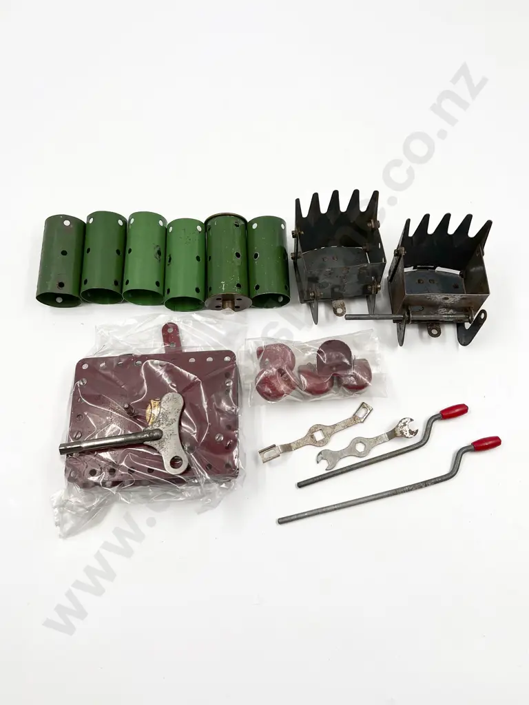 Meccano Various Parts Image 1++