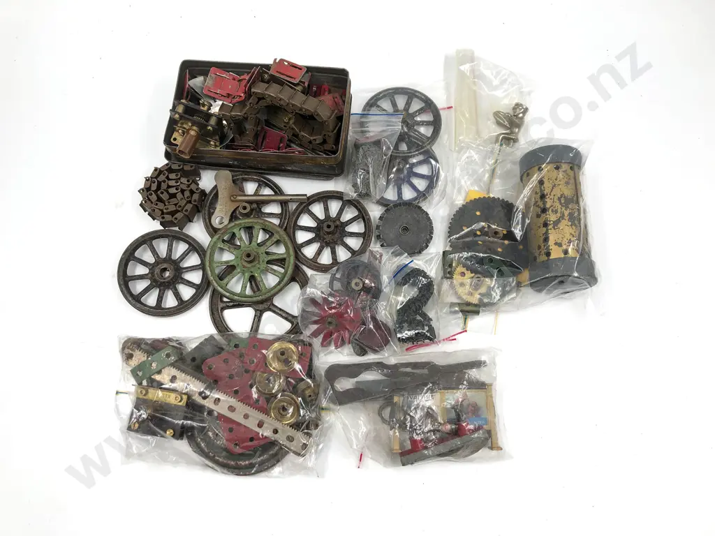 Qty Meccano Assorted Vintage Image 1++
