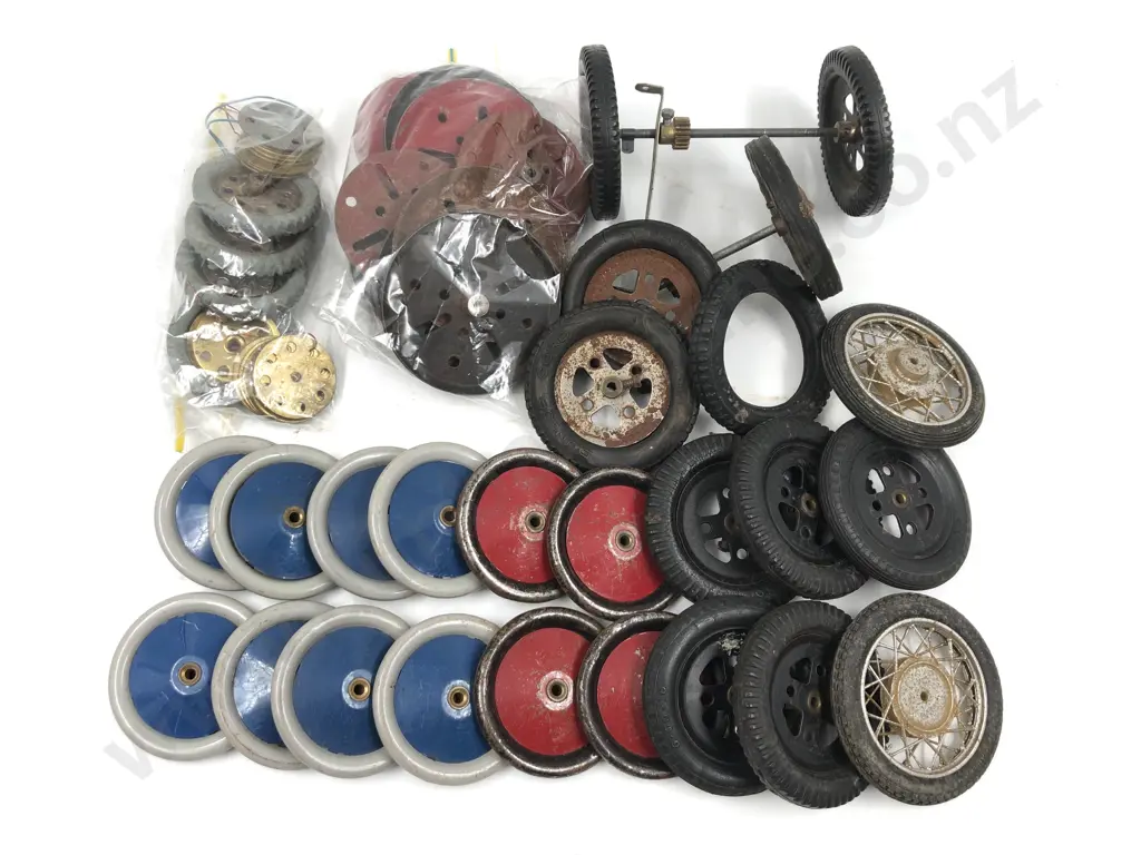 Qty Meccano Assorted Vehicle Wheels Image 1++