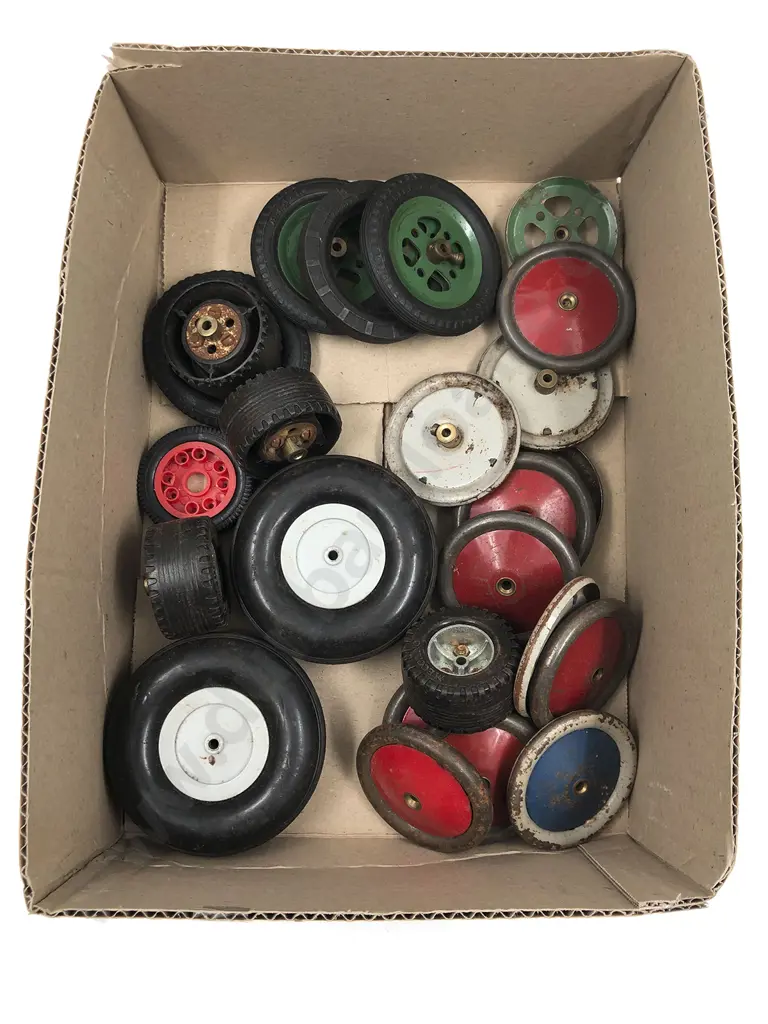 Qty Meccano Assorted Vehicle Wheels Image 1++