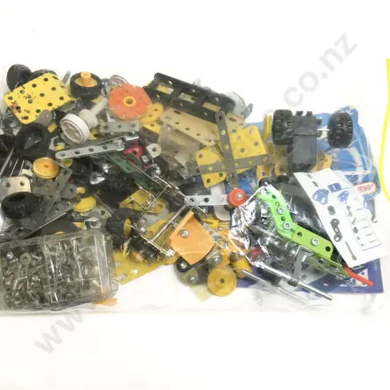 Meccano Caterpillar Track Pack Parts and Assorted