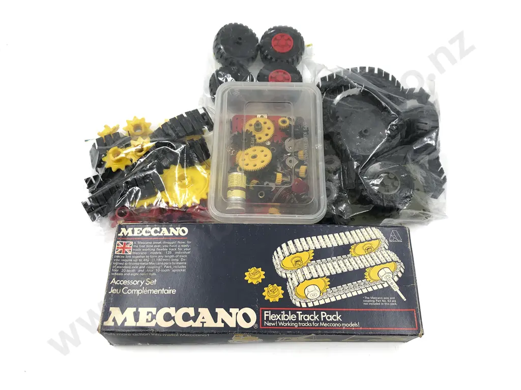 Meccano Caterpillar Track Pack Parts and Assorted Image 1++