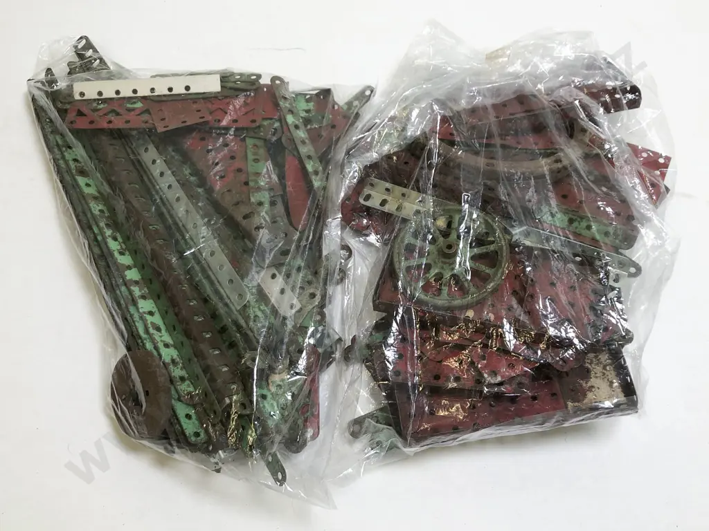 Qty Vintage Meccano Approx 7kgs Image 1++