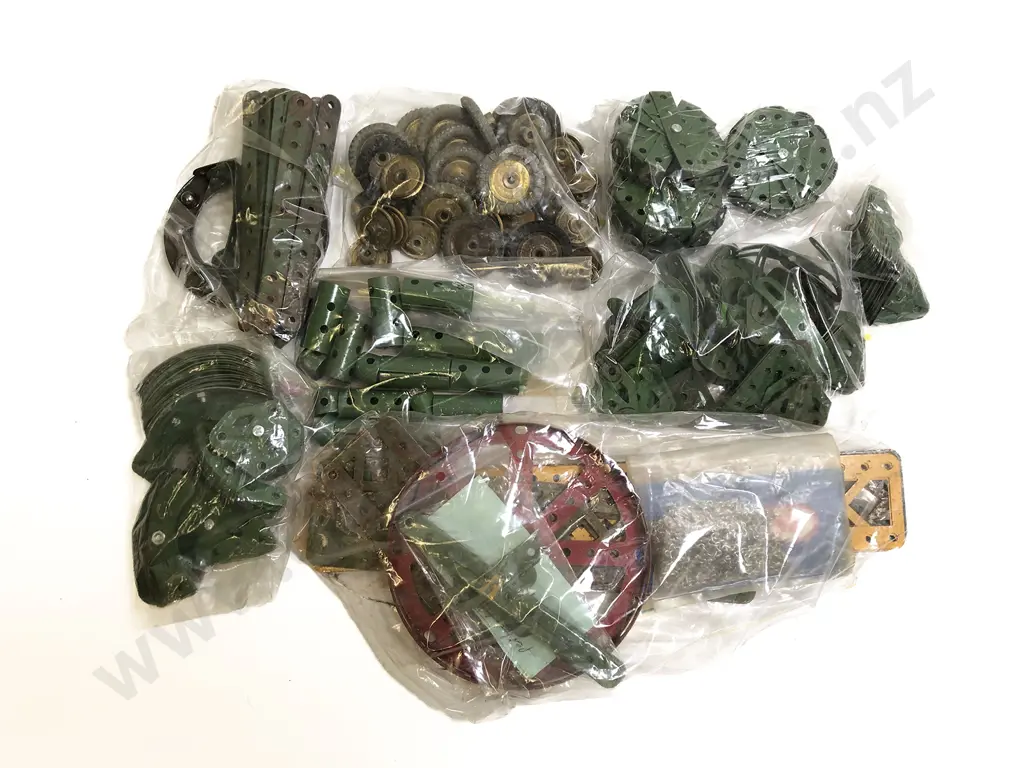 Qty Vintage Meccano Approx 6kgs Image 1++