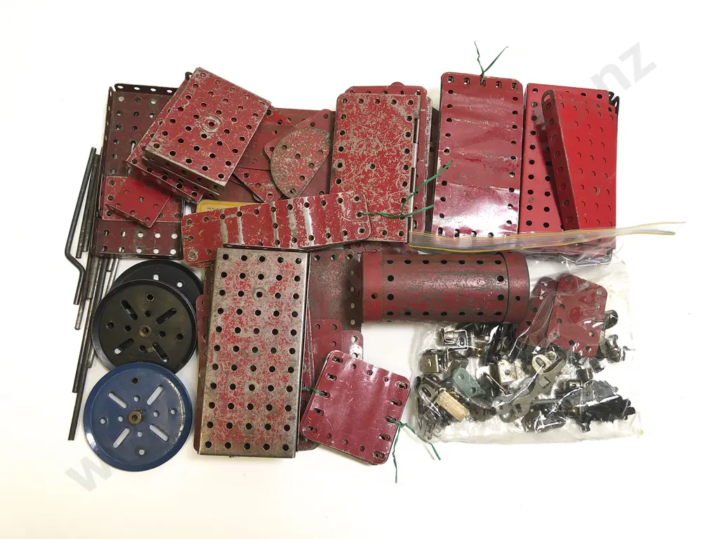 Qty Vintage Meccano Approx 6kgs Image 1++