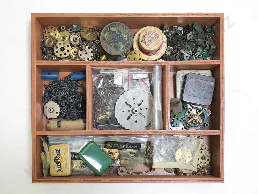 Qty Vintage Meccano Approx 14kgs Image 1++