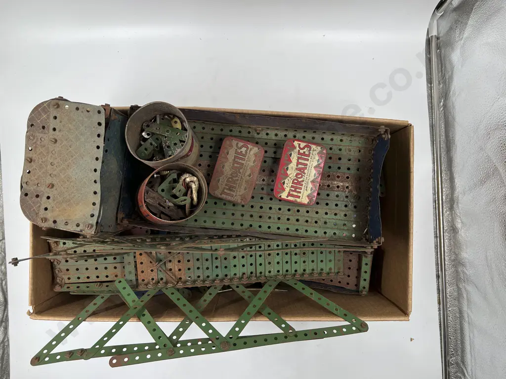 Large Qty Vintage Meccano Image 1++