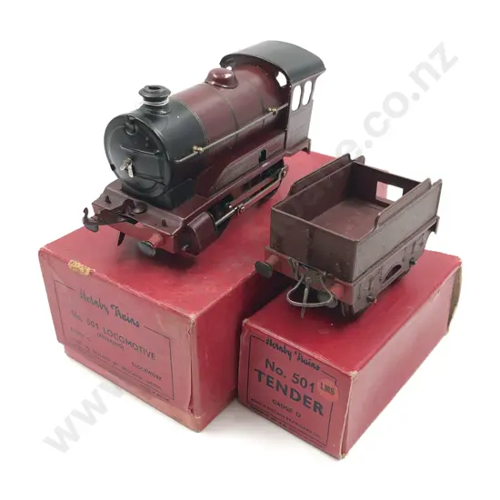 Boxed Hornby O Gauge Clockwork No501 Locomotive and Tender