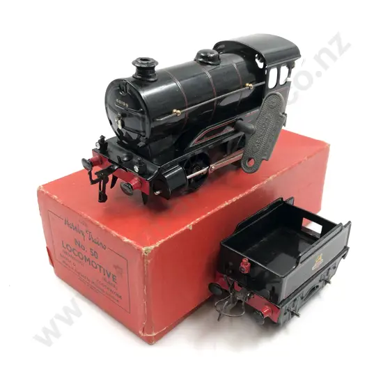 Boxed Hornby O Gauge Clockwork No50 Locomotive and Tender