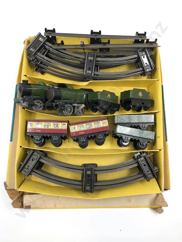 Part Boxed Hornby O Gauge Clockwork No 21 Passenger Set Image 1++