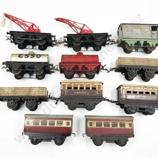 Hornby O Gauge Clockwork Six Rolling Stock Wagons