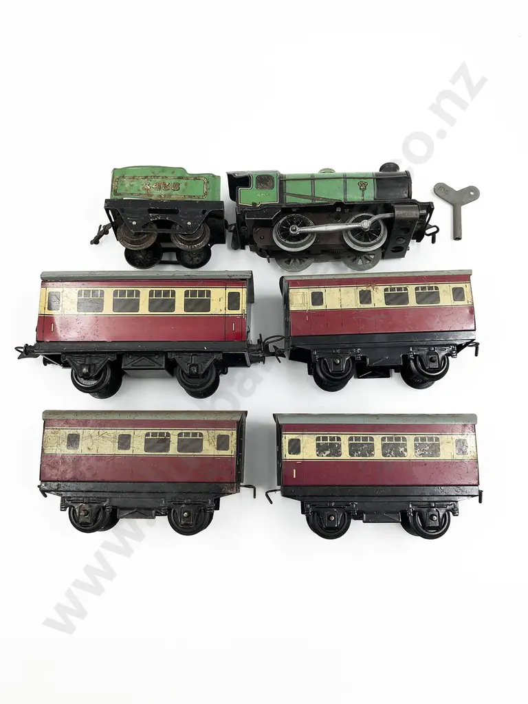 Hornby O Gauge Clockwork Type M1 Locomotive with Tender Image 1++