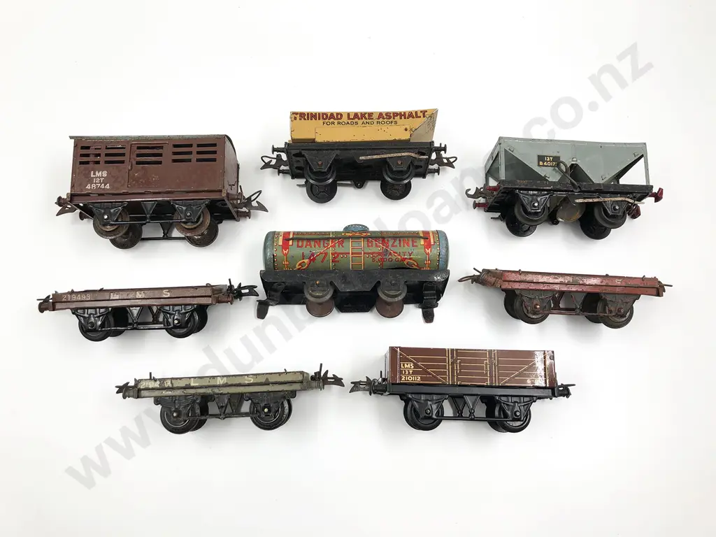 Hornby O Gauge Clockwork Type M1 Locomotive with Tender Image 1++