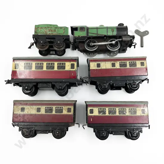 Hornby O Gauge Clockwork Type M1 Locomotive with Tender