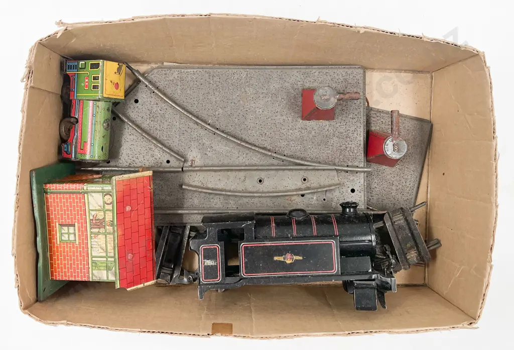 Hornby O Gauge Carton Qty Track and Accessories and Wagons Image 1++