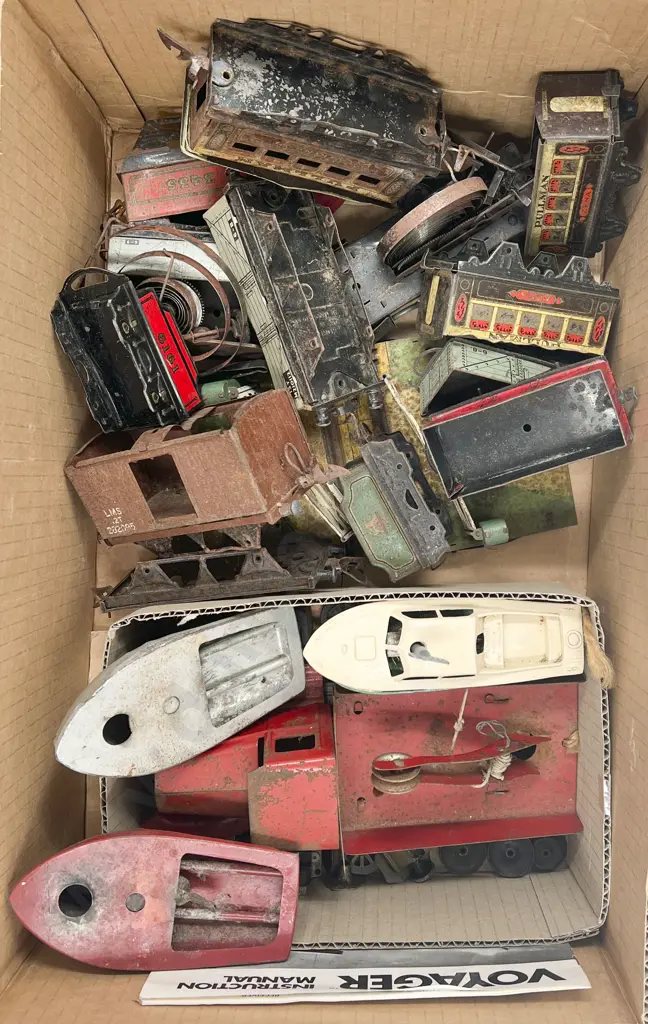 Hornby O Gauge Carton Qty Track and Accessories and Wagons Image 1++