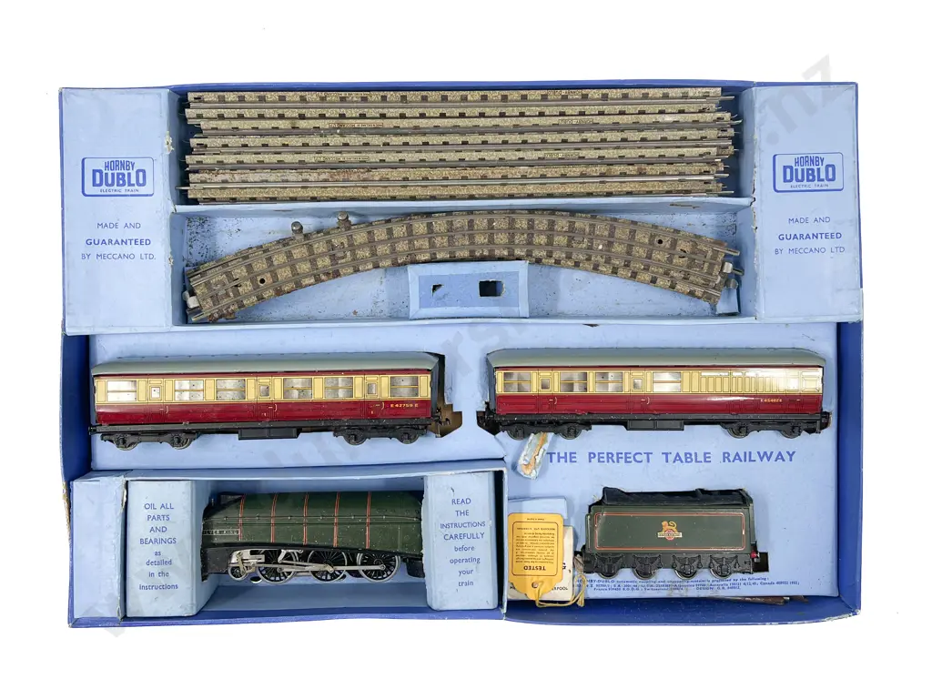 Hornby Dublo Boxed Passenger Train Set Silver King B.R. EDP11 Image 1++
