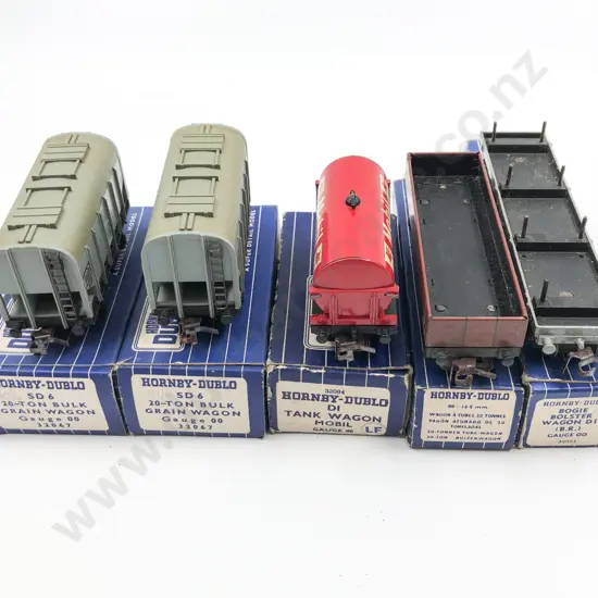 Hornby Dublo Boxed Five Rolling Stock Wagons