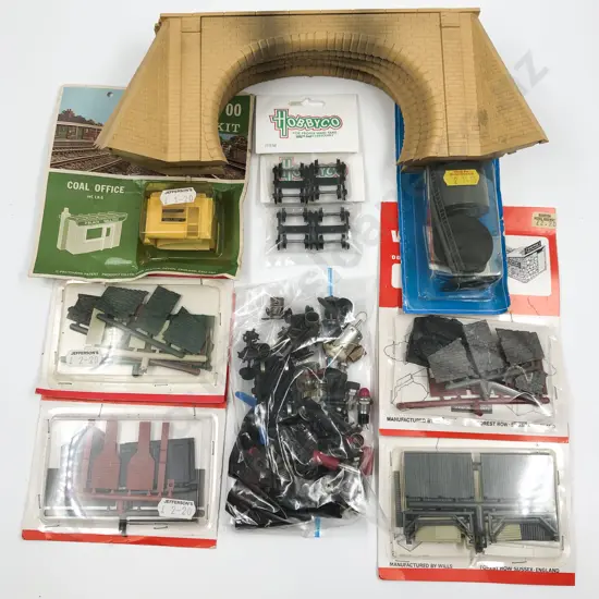 Selection Model Railway Accessories