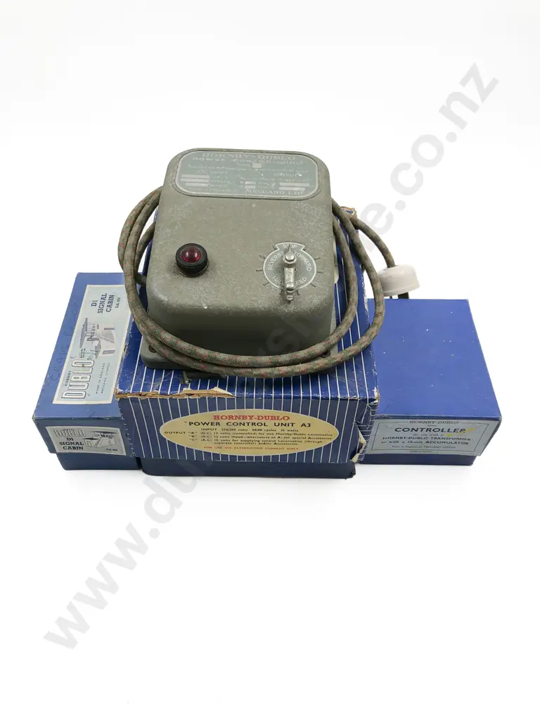 Hornby Dublo Boxed Controllers Image 1++