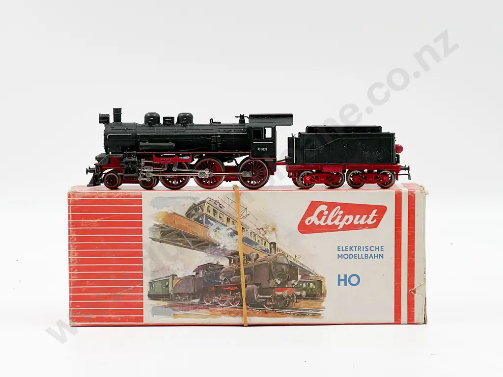 Boxed Liliput HO Gauge Locomotive and Tender Image 1++