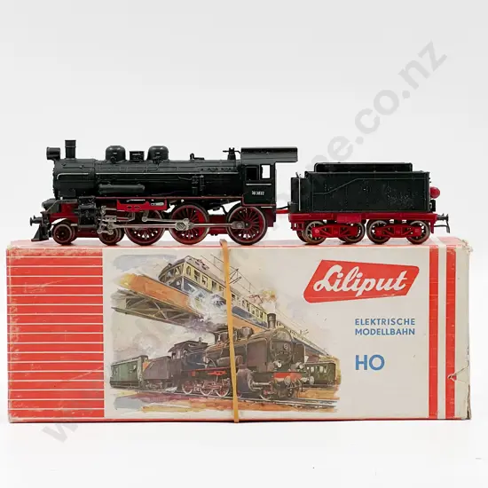 Boxed Liliput HO Gauge Locomotive and Tender