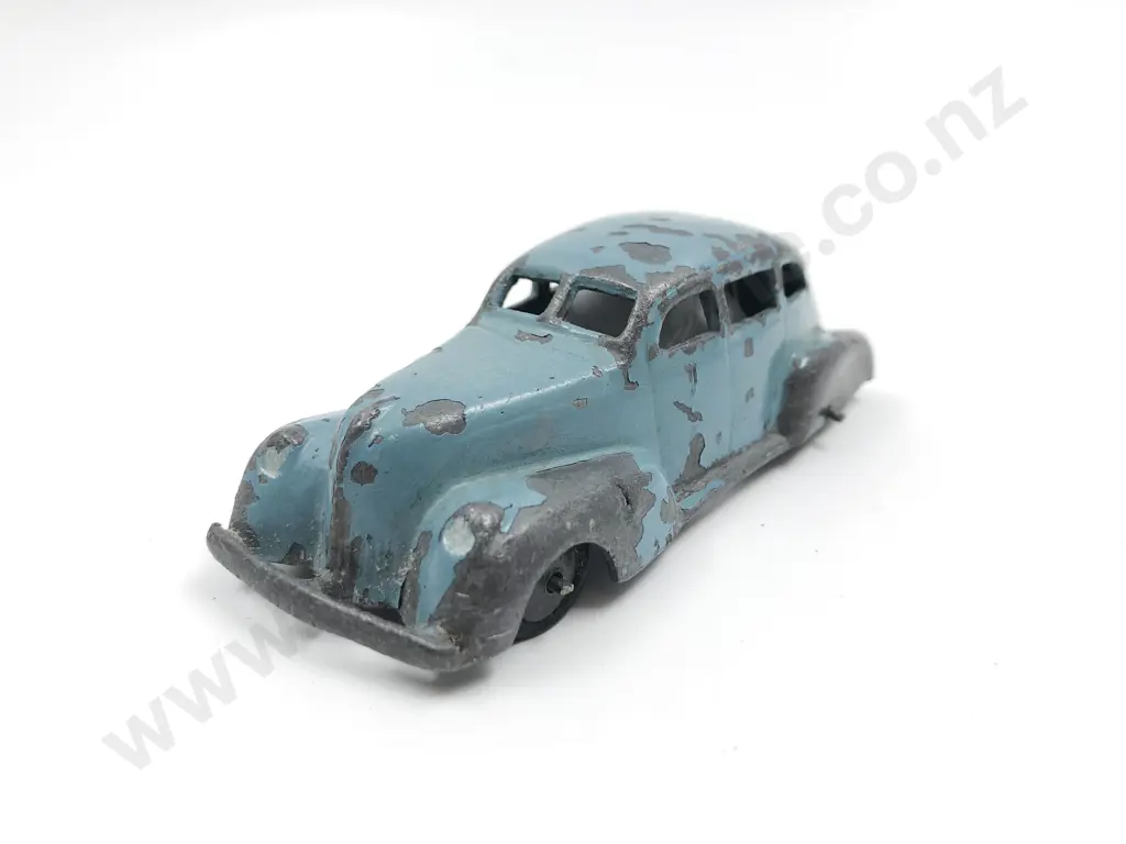 NZ Ducky Toys C9 Cast Aluminium Sedan Image 1++