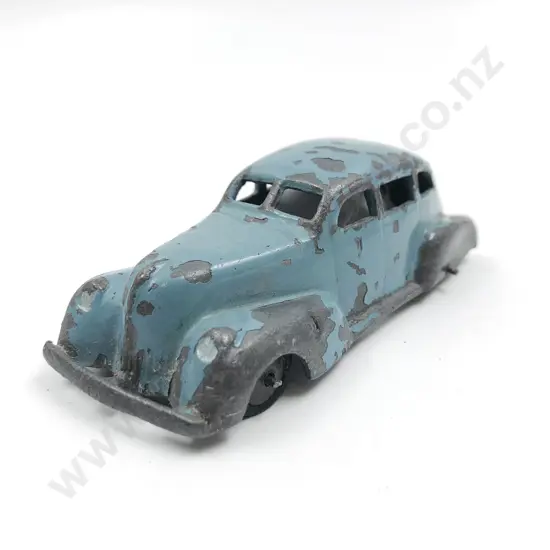NZ Ducky Toys C9 Cast Aluminium Sedan