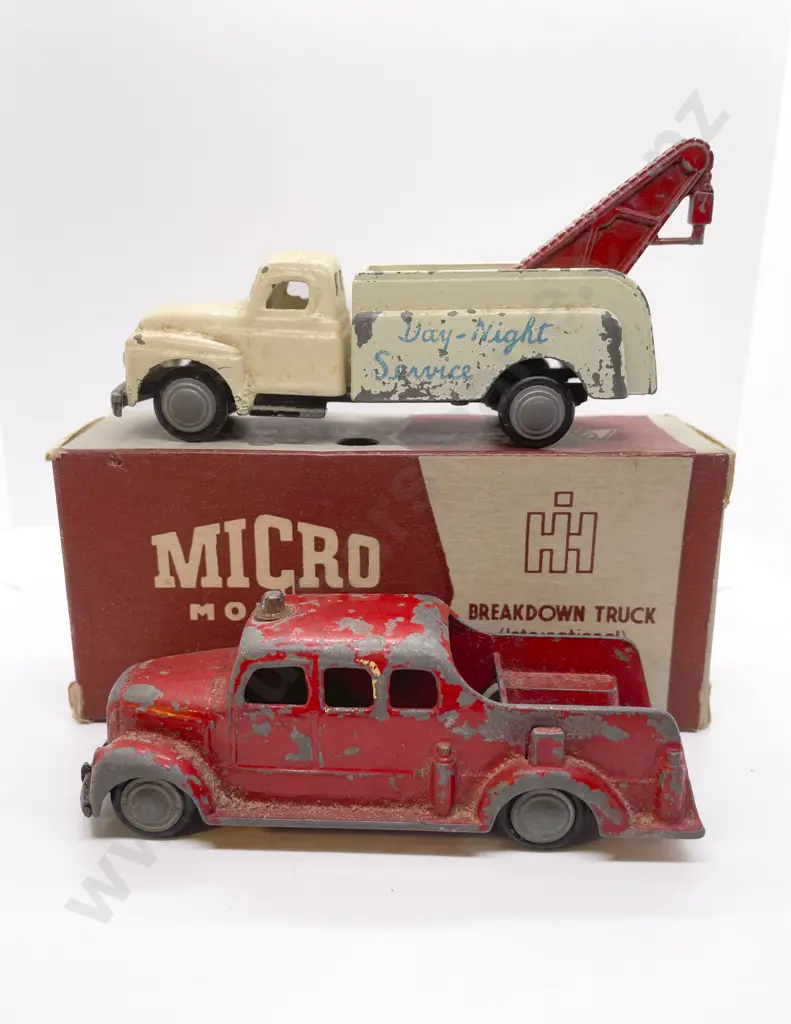 Boxed Lincoln Micro Models Breakdown Truck Image 1++