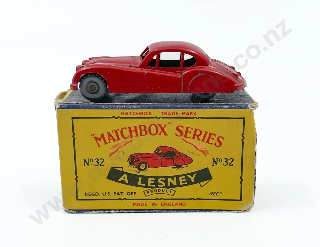 Boxed Matchbox A Lesney No 32 Jaguar XR 140 Image 1++
