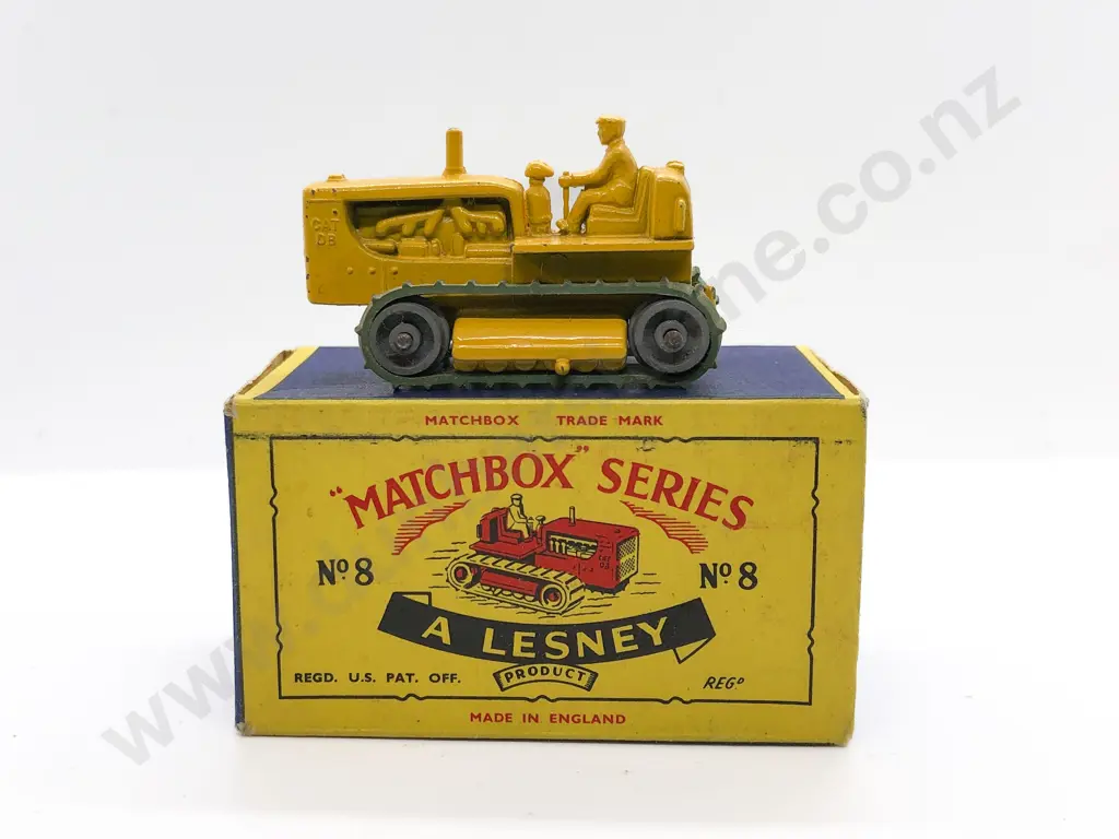 Boxed Matchbox A Lesney No8 Caterpillar Tractor Image 1++