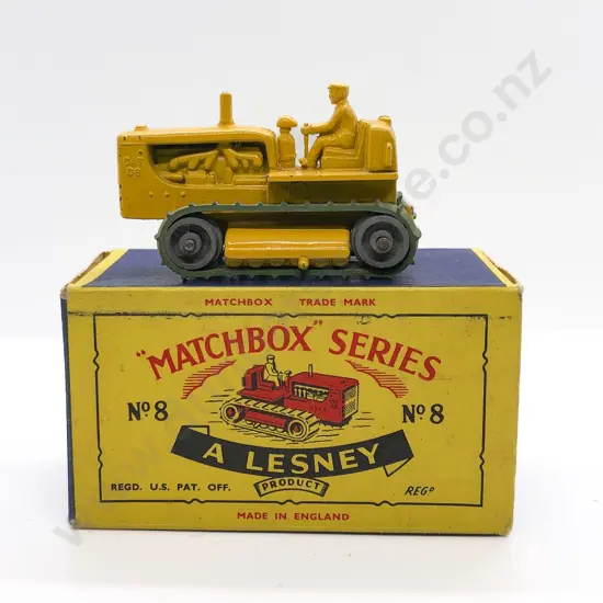 Boxed Matchbox A Lesney No8 Caterpillar Tractor