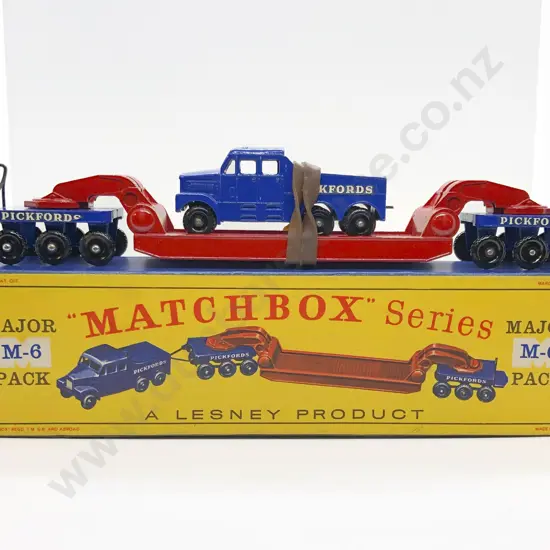 Boxed Matchbox Series Major Pack M-6 18-Wheel Tractor and Transporter