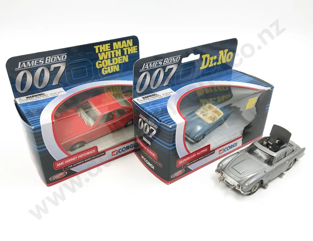 Two Boxed Corgi Bond Cars Image 1++