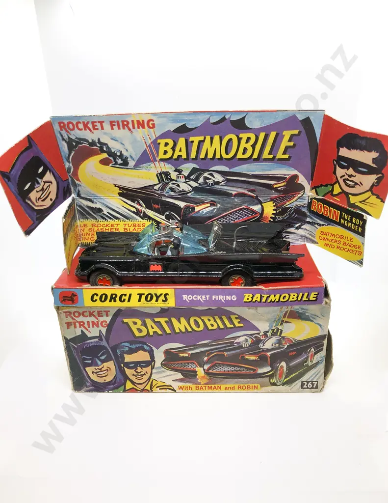 Corgi Boxed 267 Rocket Firing Batmobile Image 1++