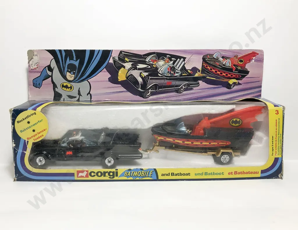 Corgi Boxed No3 Batmobile and Batboat Image 1++