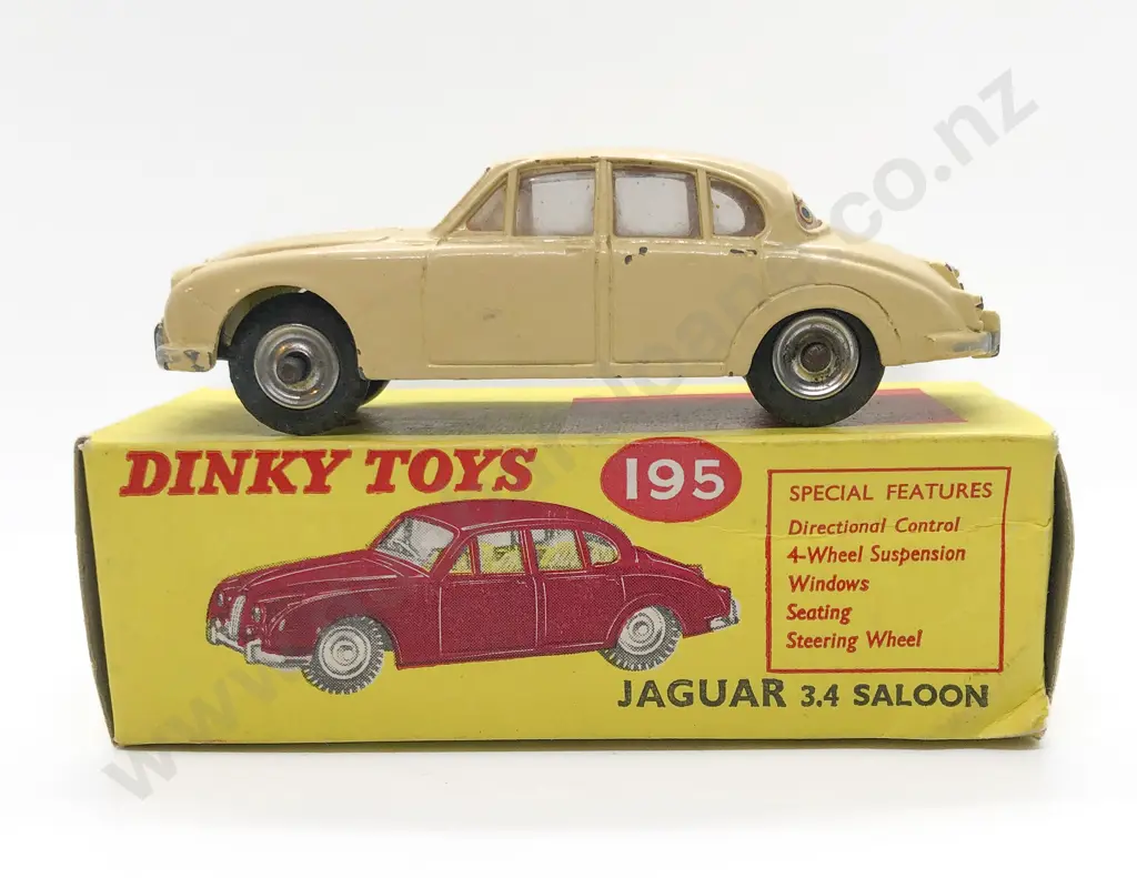 Boxed Dinky No195 Jaguar 3.4 Saloon Image 1++